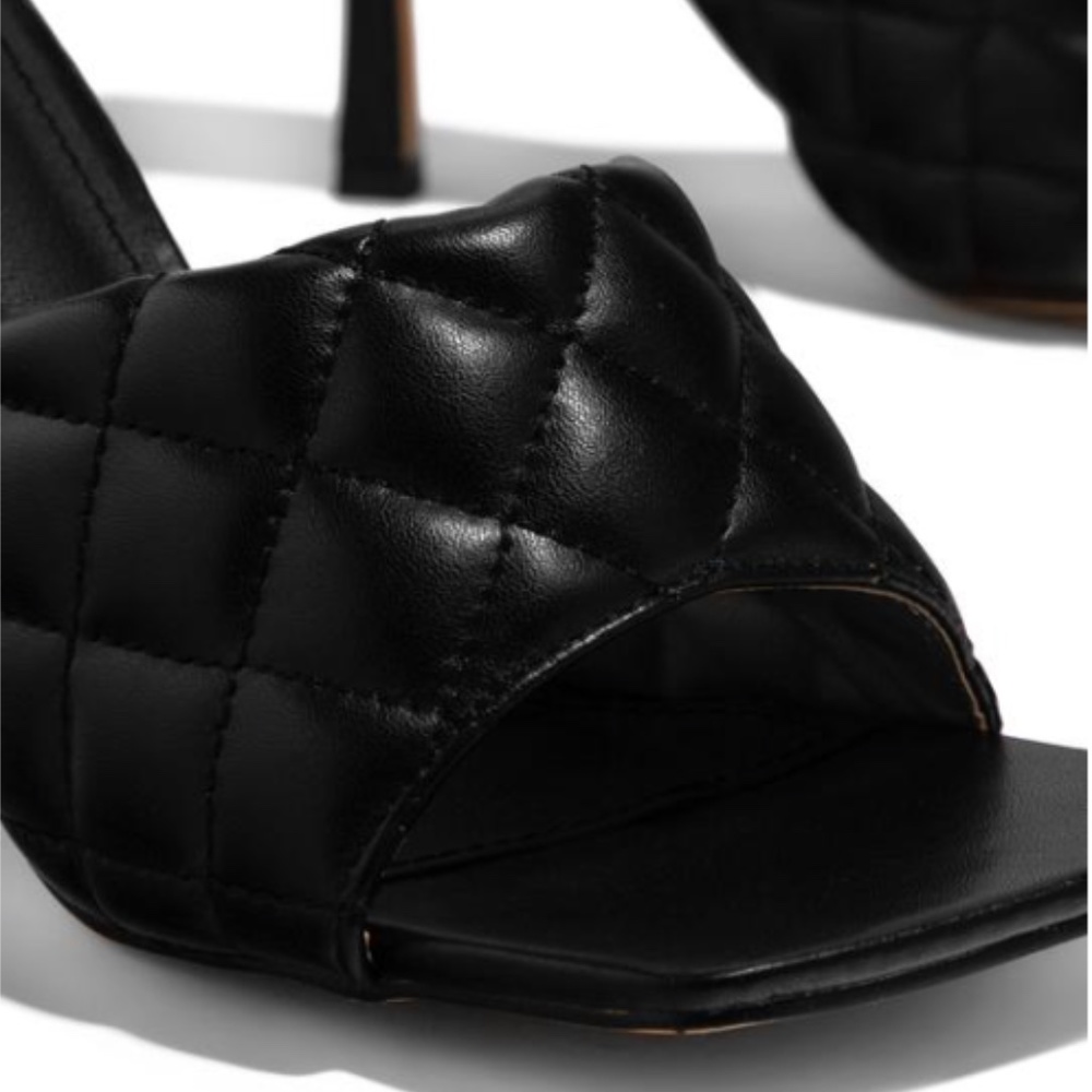 !! RESTOCKED !! Square Toe Quilted Mules – Black - Picture 6 of 8
